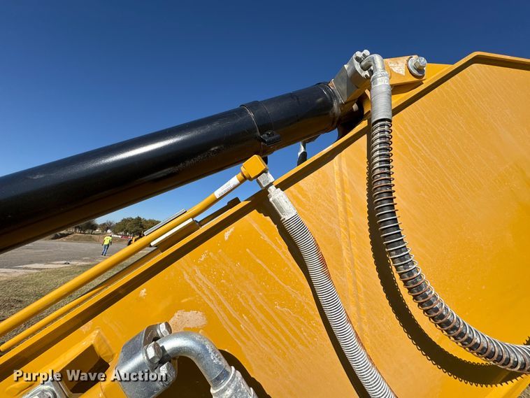 image for item DJ7947 2023 Caterpillar 320GC excavator