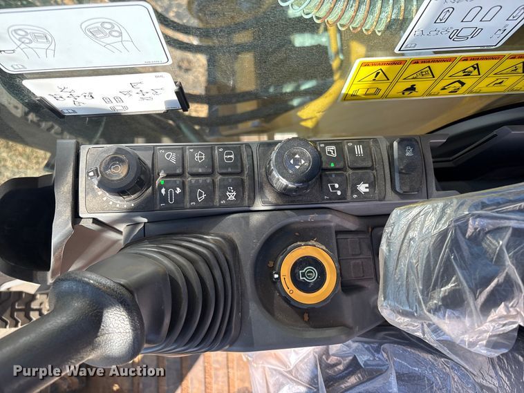 image for item DJ7947 2023 Caterpillar 320GC excavator