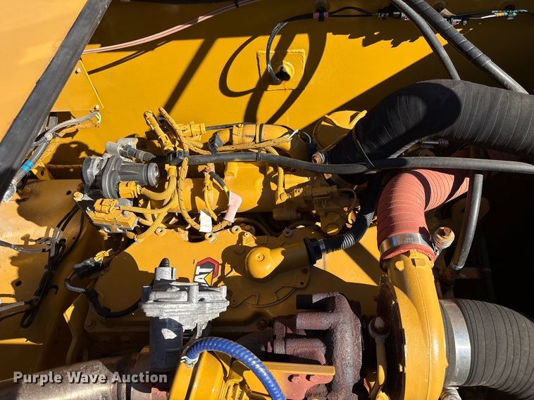 image for item DJ7947 2023 Caterpillar 320GC excavator
