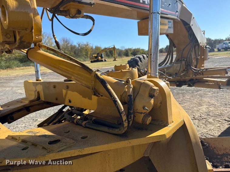 image for item DJ7955 2012 Caterpillar 140H motor grader