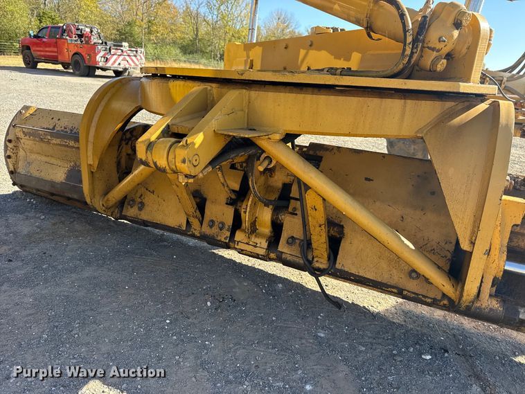 image for item DJ7955 2012 Caterpillar 140H motor grader