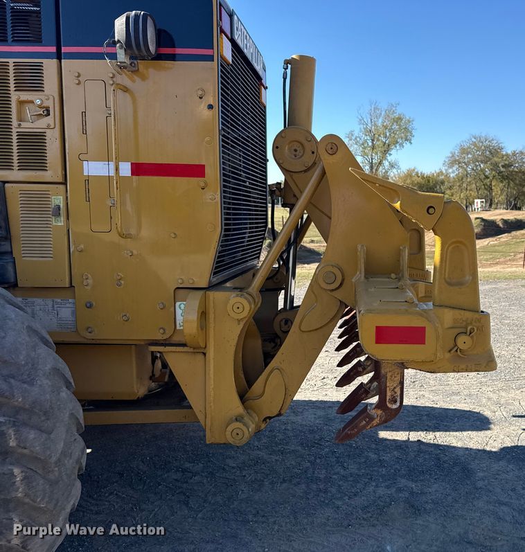 image for item DJ7955 2012 Caterpillar 140H motor grader