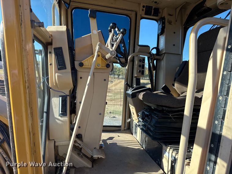 image for item DJ7955 2012 Caterpillar 140H motor grader