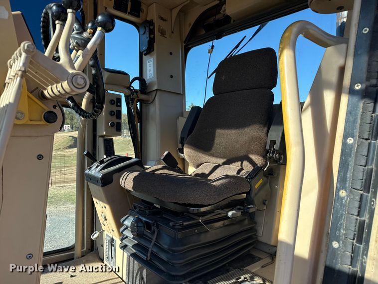 image for item DJ7955 2012 Caterpillar 140H motor grader