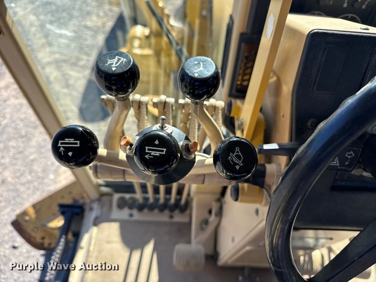 image for item DJ7955 2012 Caterpillar 140H motor grader