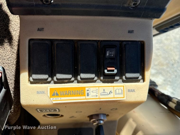 image for item DJ7955 2012 Caterpillar 140H motor grader