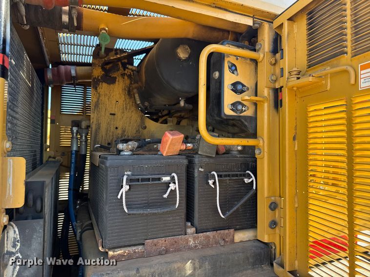 image for item DJ7955 2012 Caterpillar 140H motor grader