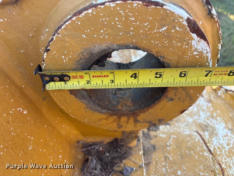 image for item DJ7957 Caterpillar excavator bucket