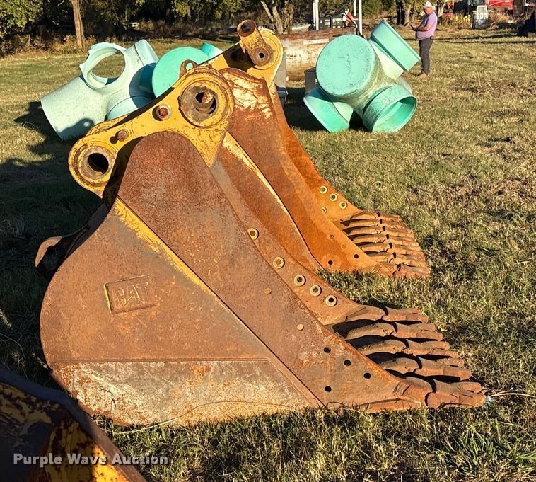 image for item DJ7958 Caterpillar excavator bucket