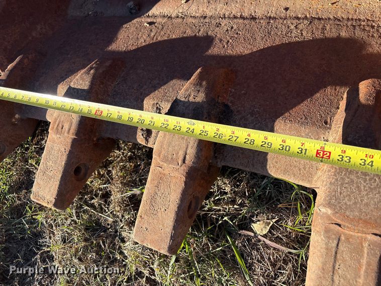 image for item DJ7960 36