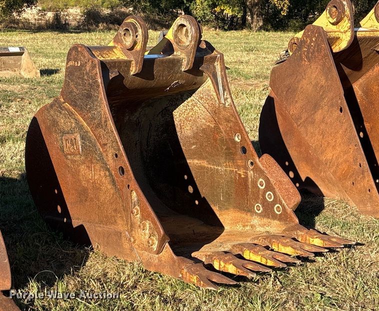 image for item DJ7961 Caterpillar excavator bucket
