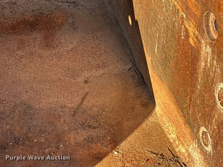 image for item DJ7961 Caterpillar excavator bucket