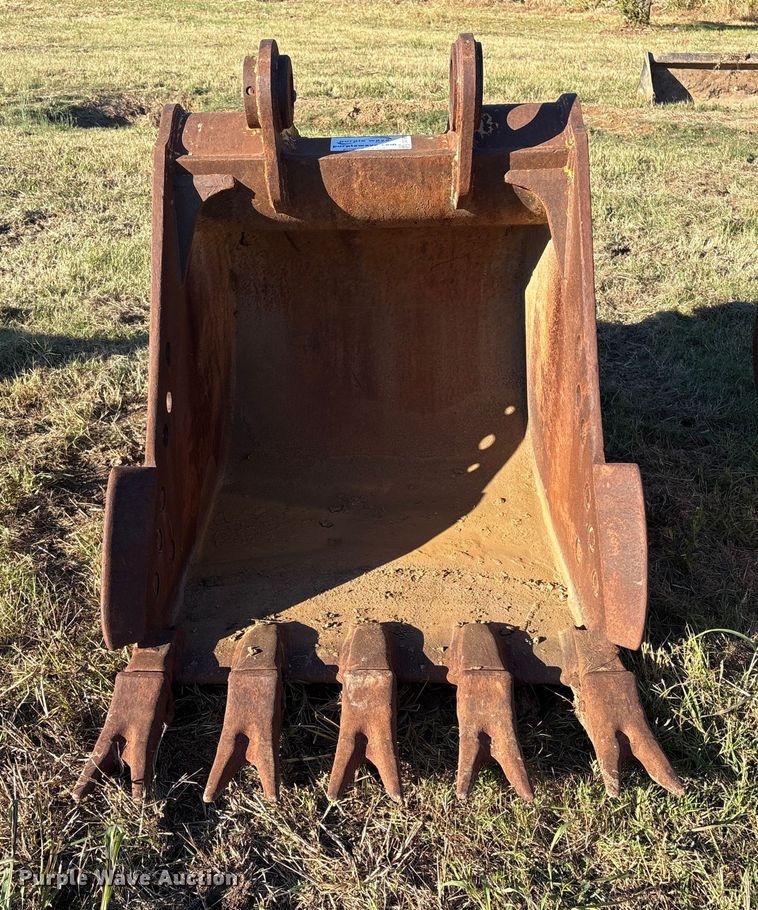 image for item DJ7962 Caterpillar excavator bucket