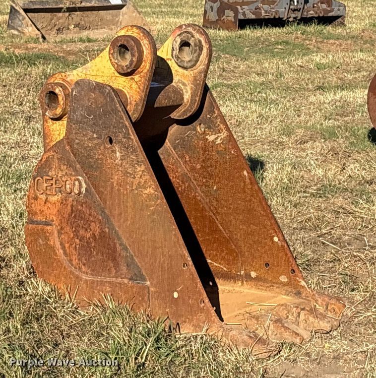 image for item DJ7963 Cepco excavator bucket