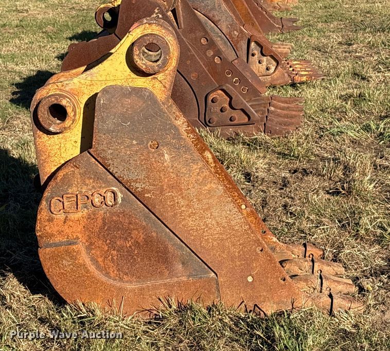 image for item DJ7963 Cepco excavator bucket