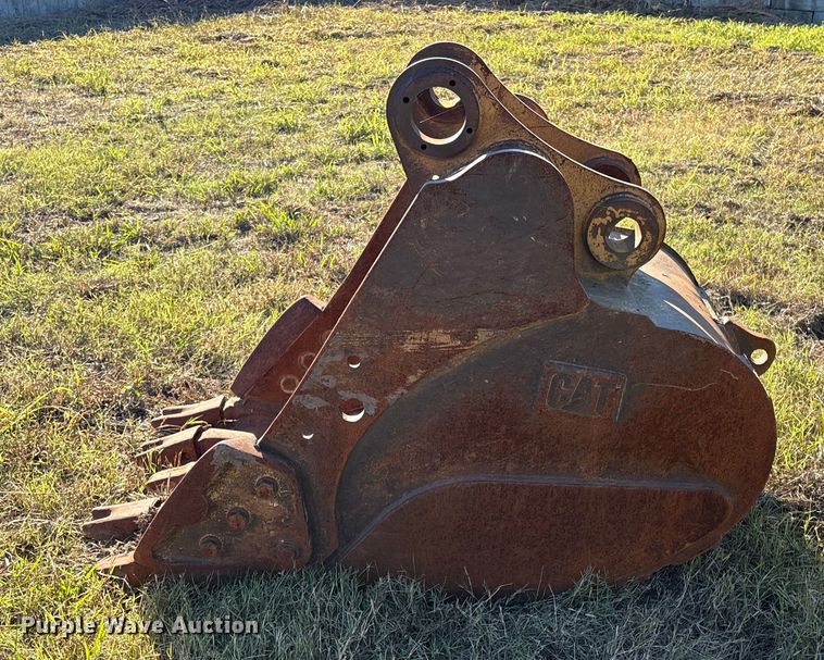 image for item DJ7964 Caterpillar HDR-P-36 excavator bucket