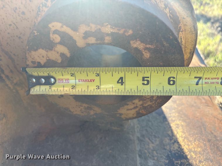 image for item DJ7964 Caterpillar HDR-P-36 excavator bucket