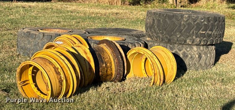 image for item DJ7974 Wheels and tires