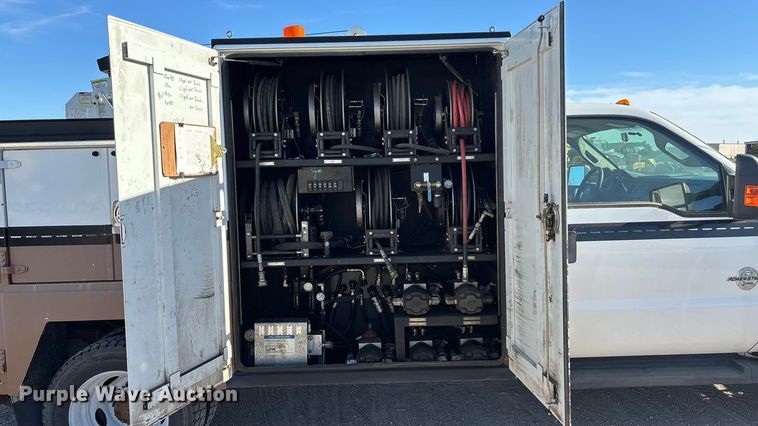 image for item DK0042 2012 Ford F550 utility / service truck