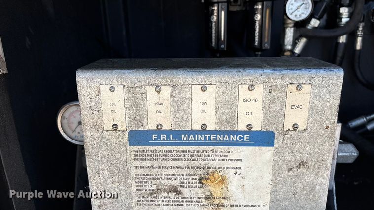 image for item DK0042 2012 Ford F550 utility / service truck