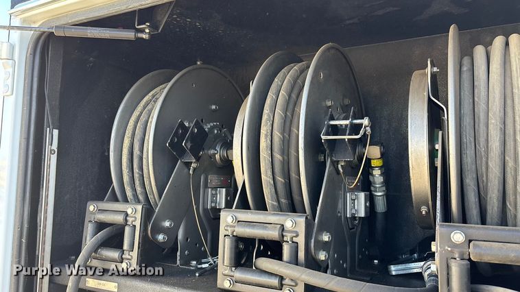 image for item DK0042 2012 Ford F550 utility / service truck