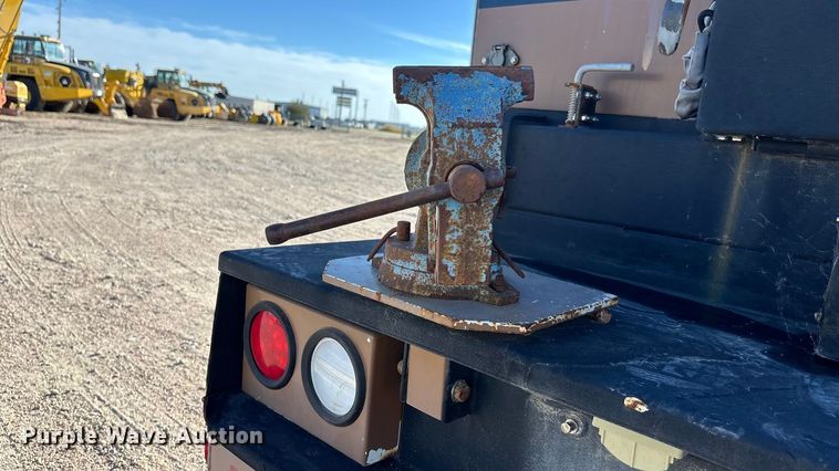 image for item DK0042 2012 Ford F550 utility / service truck