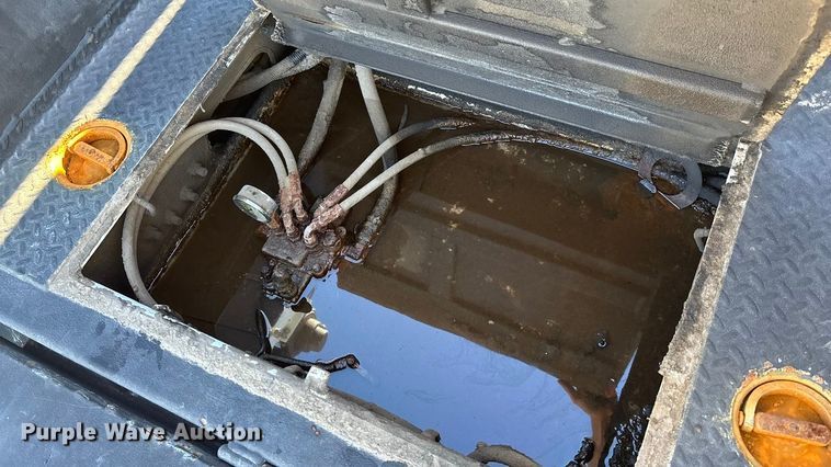 image for item DK0042 2012 Ford F550 utility / service truck