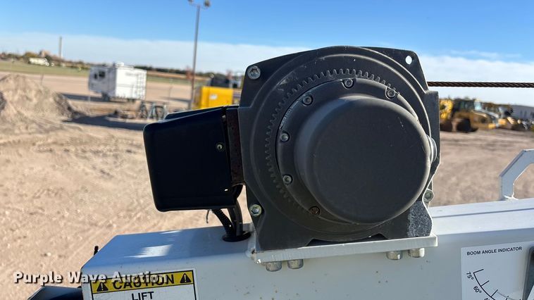 image for item DK0042 2012 Ford F550 utility / service truck