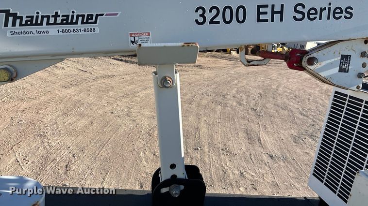 image for item DK0042 2012 Ford F550 utility / service truck