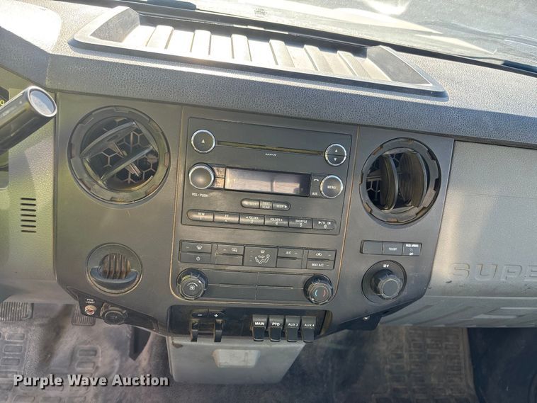 image for item DK0042 2012 Ford F550 utility / service truck