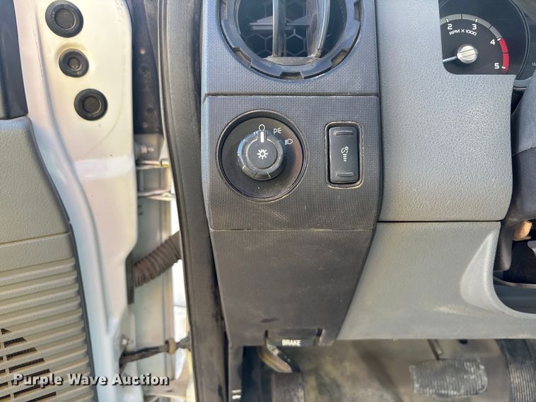 image for item DK0042 2012 Ford F550 utility / service truck