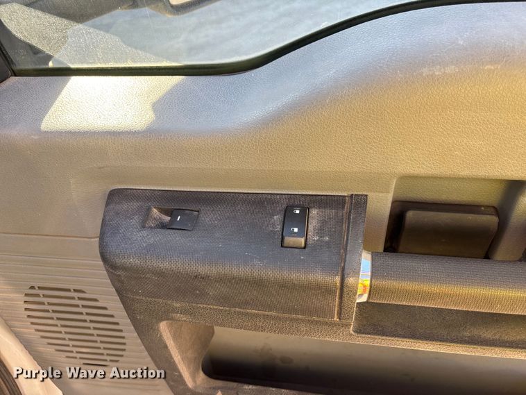 image for item DK0042 2012 Ford F550 utility / service truck