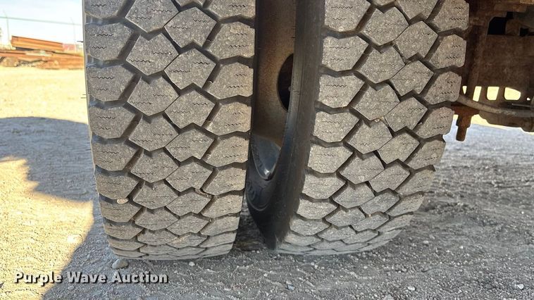 image for item DK0042 2012 Ford F550 utility / service truck