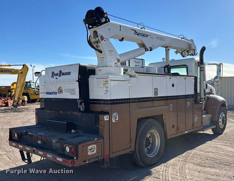 image for item DK0043 2014 Peterbilt 337 utility / service truck