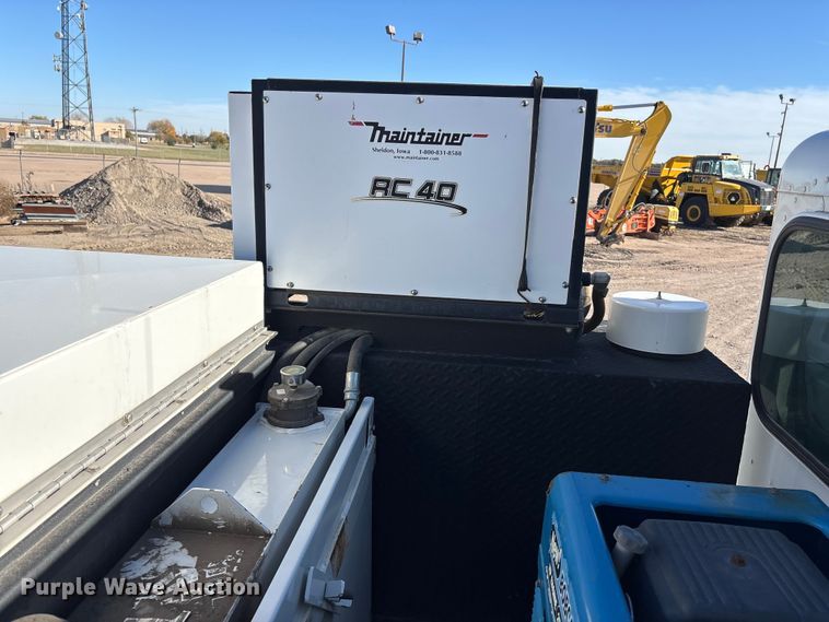 image for item DK0043 2014 Peterbilt 337 utility / service truck