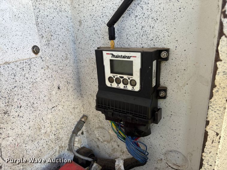 image for item DK0043 2014 Peterbilt 337 utility / service truck