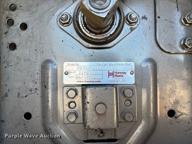 image for item DK0043 2014 Peterbilt 337 utility / service truck