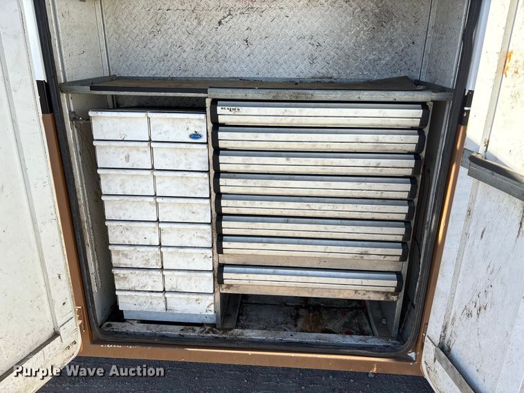 image for item DK0043 2014 Peterbilt 337 utility / service truck