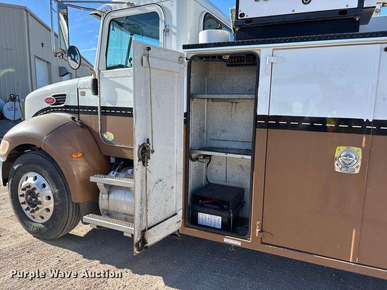 image for item DK0043 2014 Peterbilt 337 utility / service truck