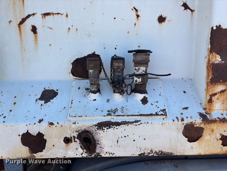 image for item DK0064 2005 Sterling L7500 dump truck