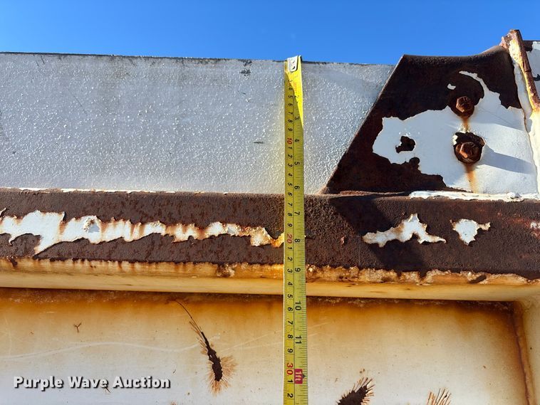 image for item DK0064 2005 Sterling L7500 dump truck