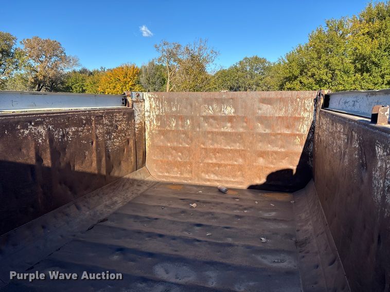 image for item DK0064 2005 Sterling L7500 dump truck