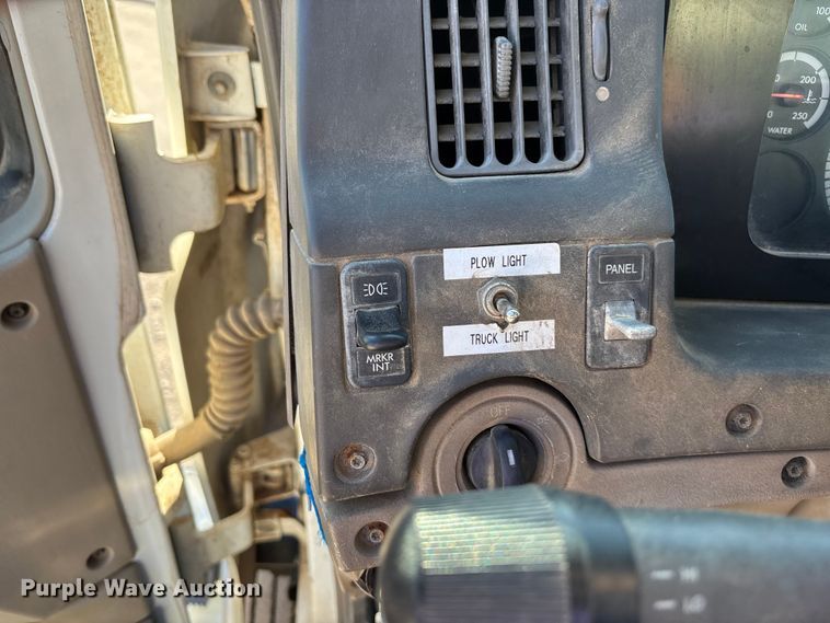 image for item DK0064 2005 Sterling L7500 dump truck