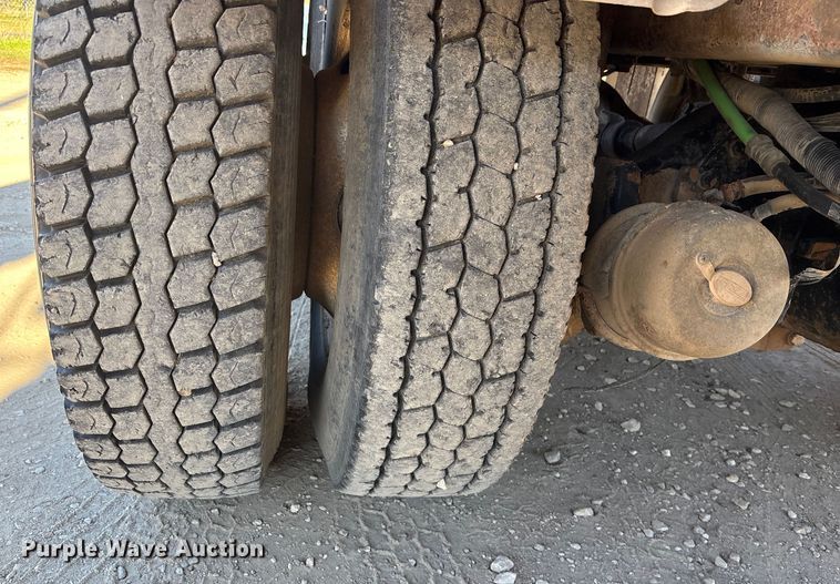 image for item DK0064 2005 Sterling L7500 dump truck