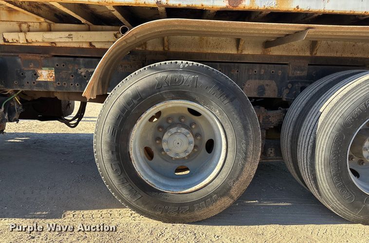 image for item DK0064 2005 Sterling L7500 dump truck