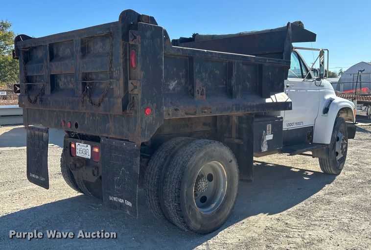 image for item DK0065 1999 Ford F800 dump truck