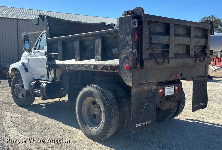 image for item DK0065 1999 Ford F800 dump truck