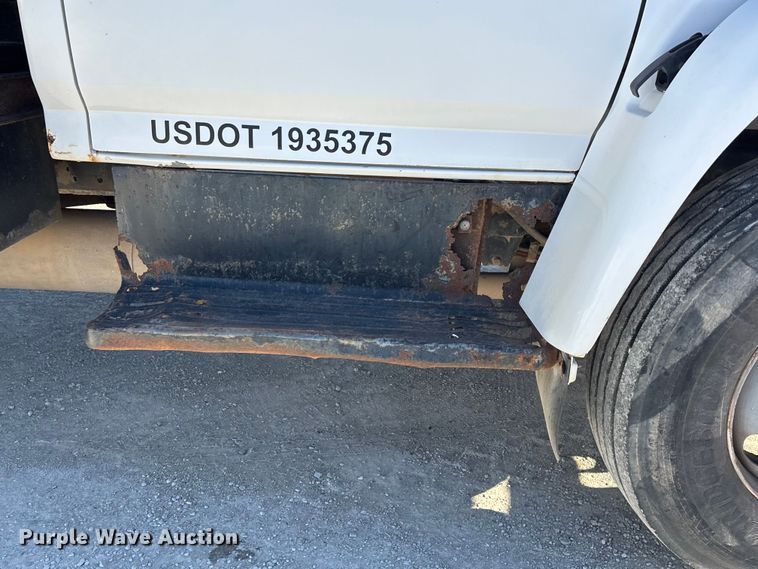 image for item DK0065 1999 Ford F800 dump truck