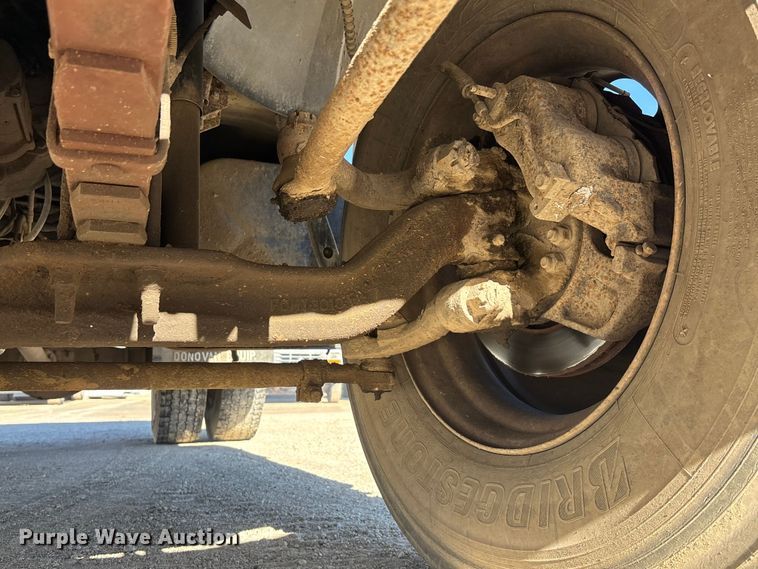 image for item DK0065 1999 Ford F800 dump truck