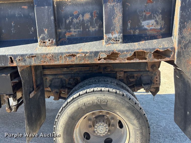 image for item DK0065 1999 Ford F800 dump truck
